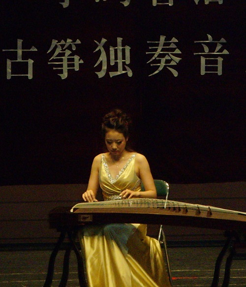 1529628356459582.jpg 杨睿.jpg