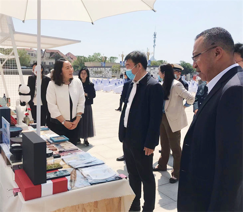1653043947386454.jpg 国际博物馆日青岛主会场文创展示活动.jpg