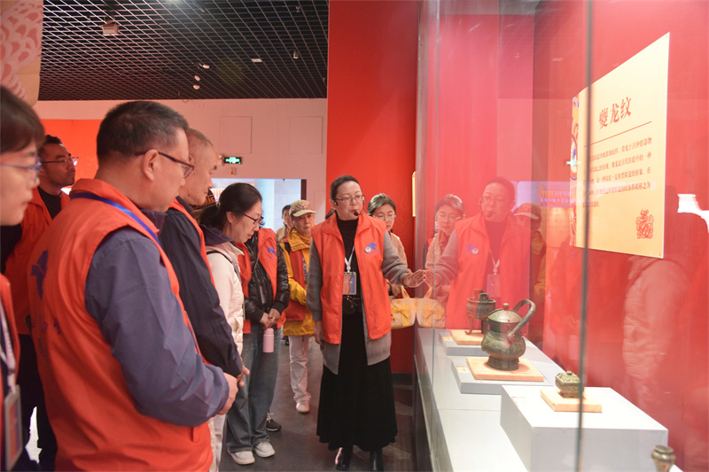 1717749350978724.jpg 《甲辰龙年生肖贺岁展》示范讲解 (2).jpg