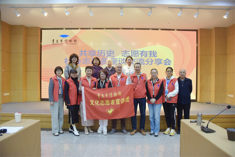 1717749374944967.jpg 社会志愿者观展分享交流 (1).jpg