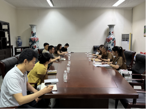 1755248395216102.png 烟台大学数学与信息科学学院调研团队一行到访我馆216.png
